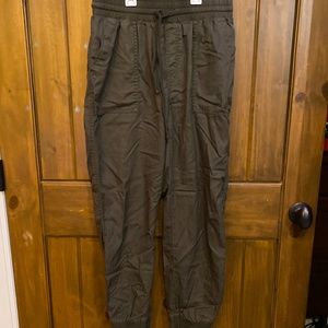 Green cargo pants